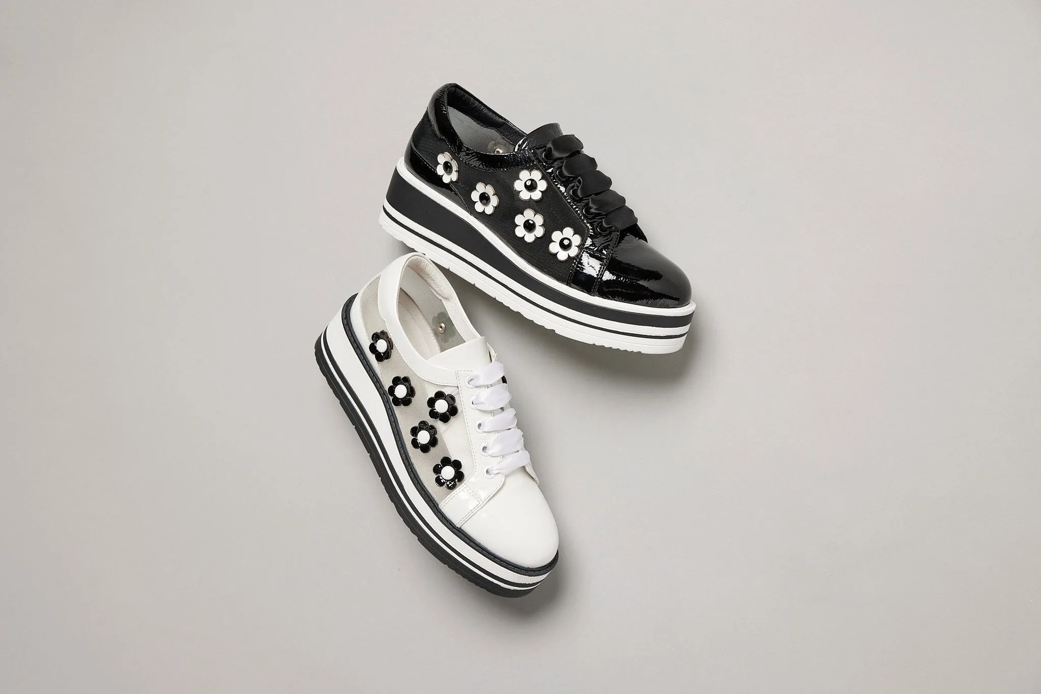 DAISY PATENT BLACK LEATHER SNEAKER