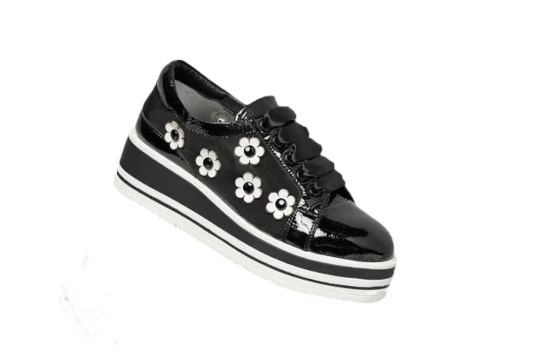 DAISY PATENT BLACK LEATHER SNEAKER