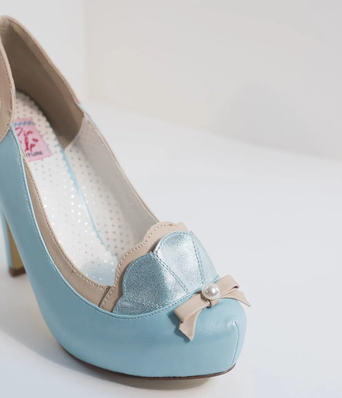 Light Blue Leatherette Sparkle Shell Bettie Pumps