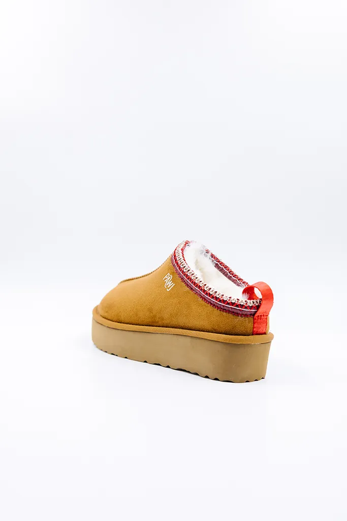 PAWJ Roe Clog | Chestnut / Aspen Snow