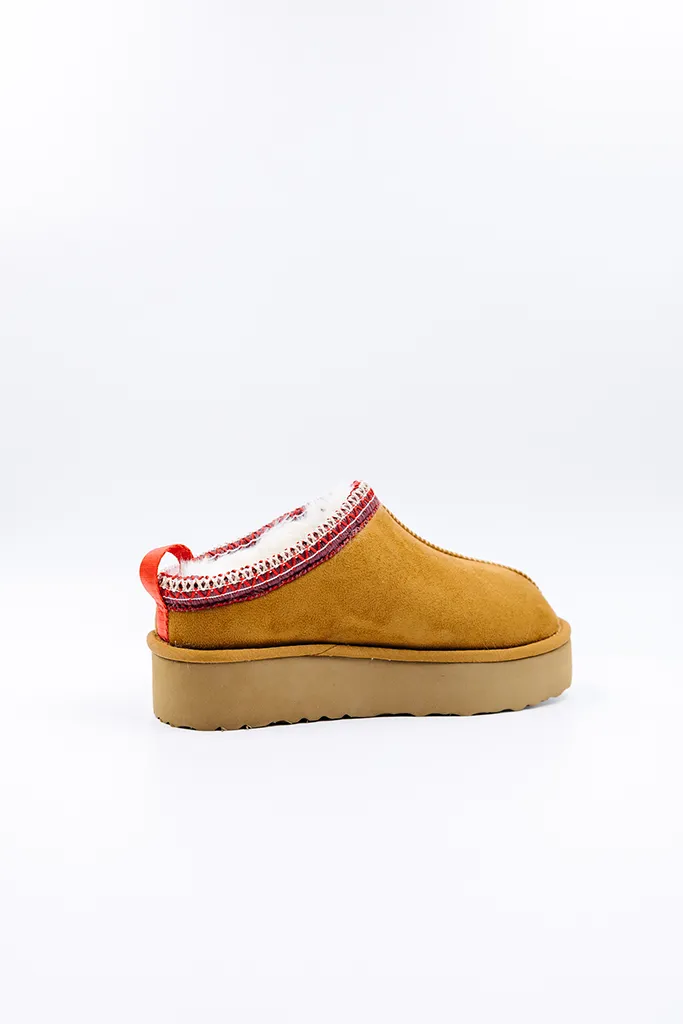 PAWJ Roe Clog | Chestnut / Aspen Snow