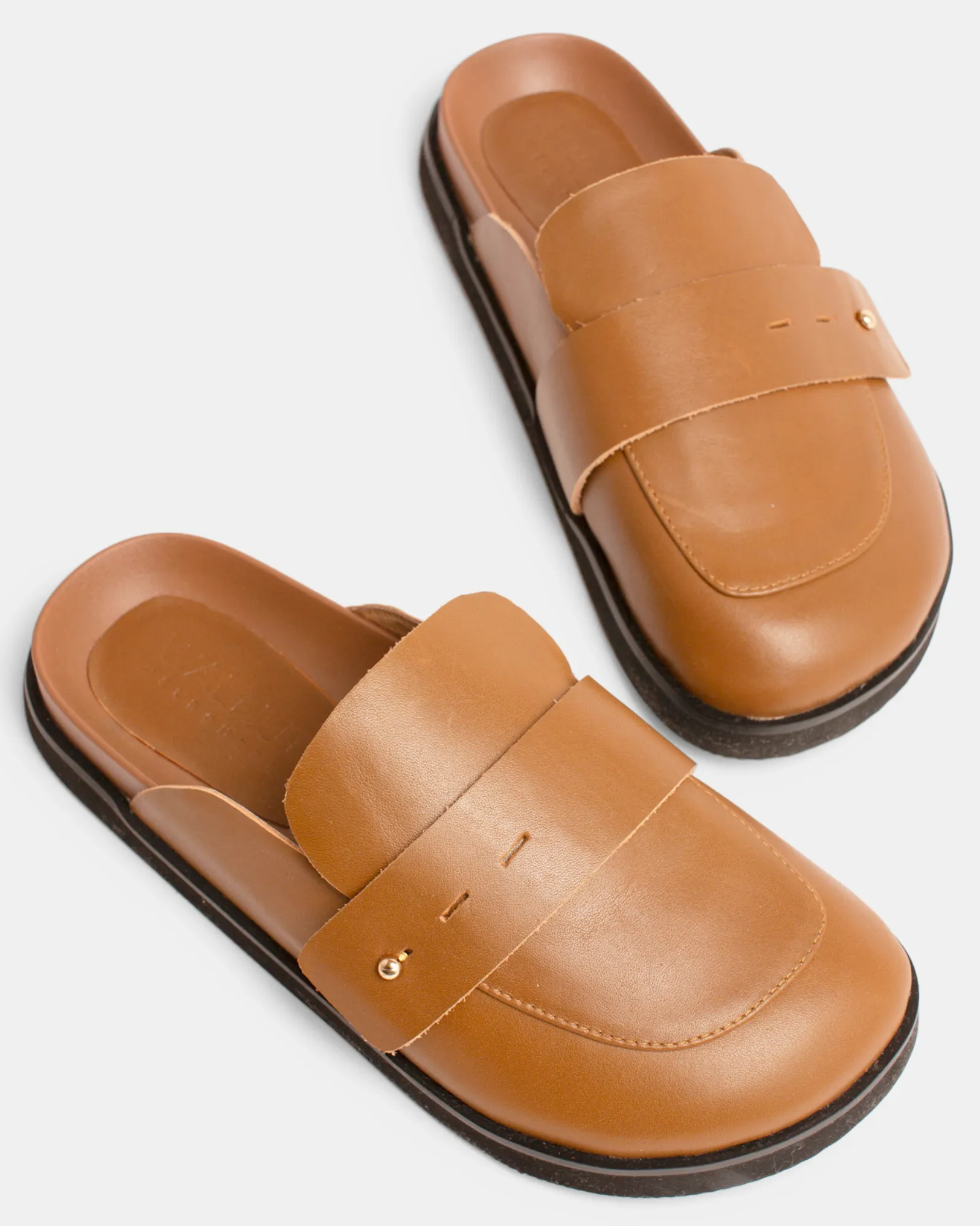 Pearl Leather Mule - Caramel